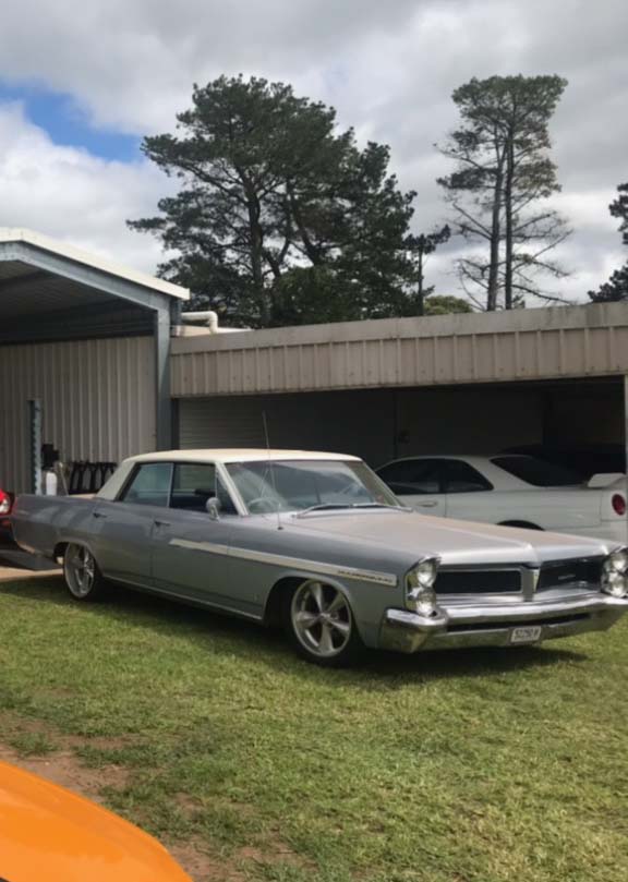 Chris's 1963 Pontiac Pillarless