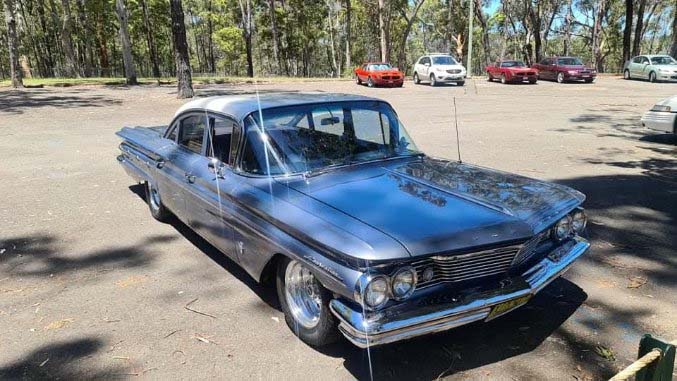Mark & Diane Goff's 1960 Pontiac